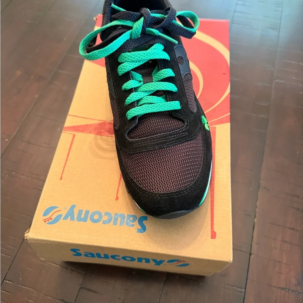 Saucony Jazz Lowpro Black and Green Special Edition Irish Shamrock